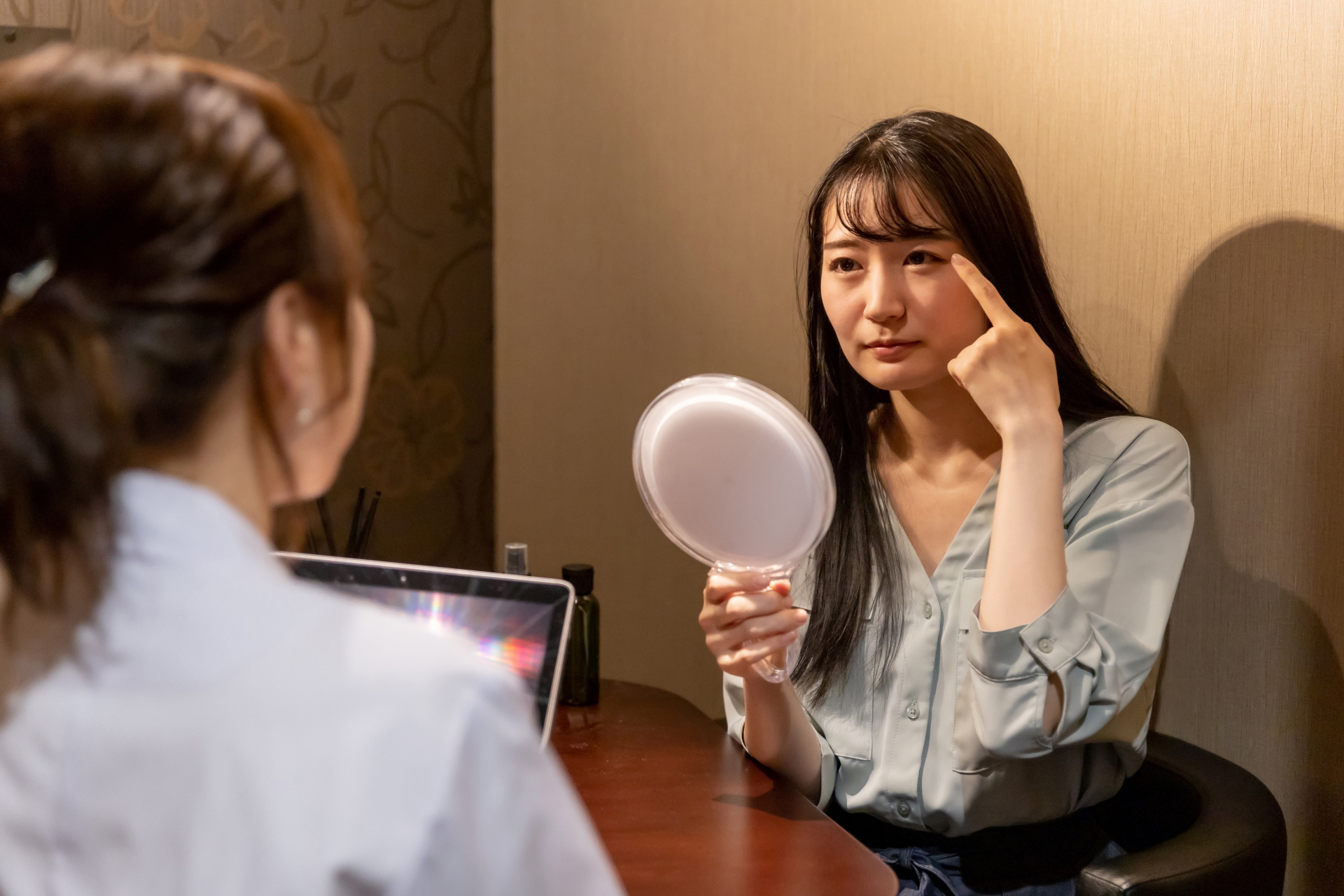 眼瞼下垂セルフちぇえくイメージ画像